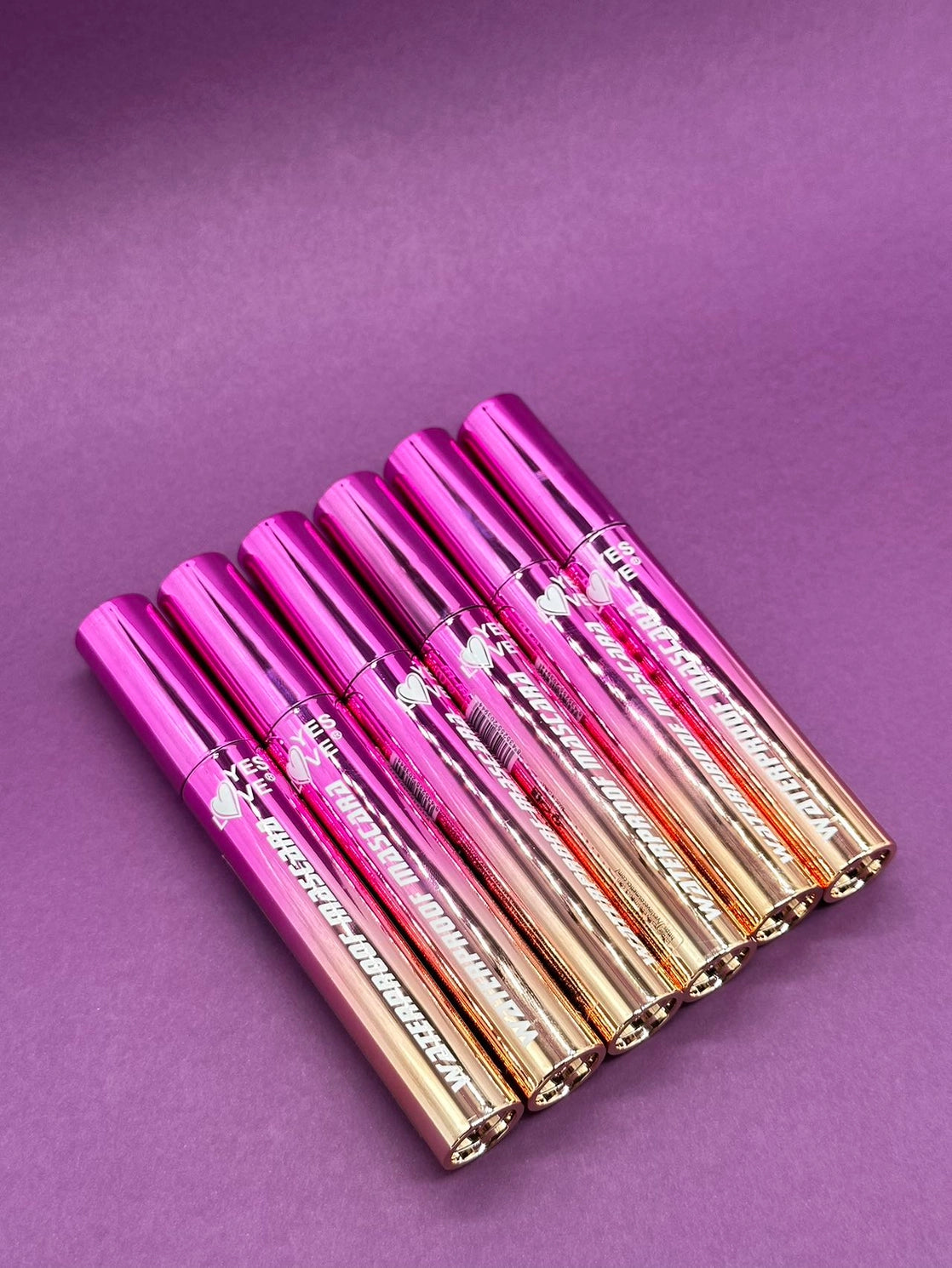 Mascara girly extrême black