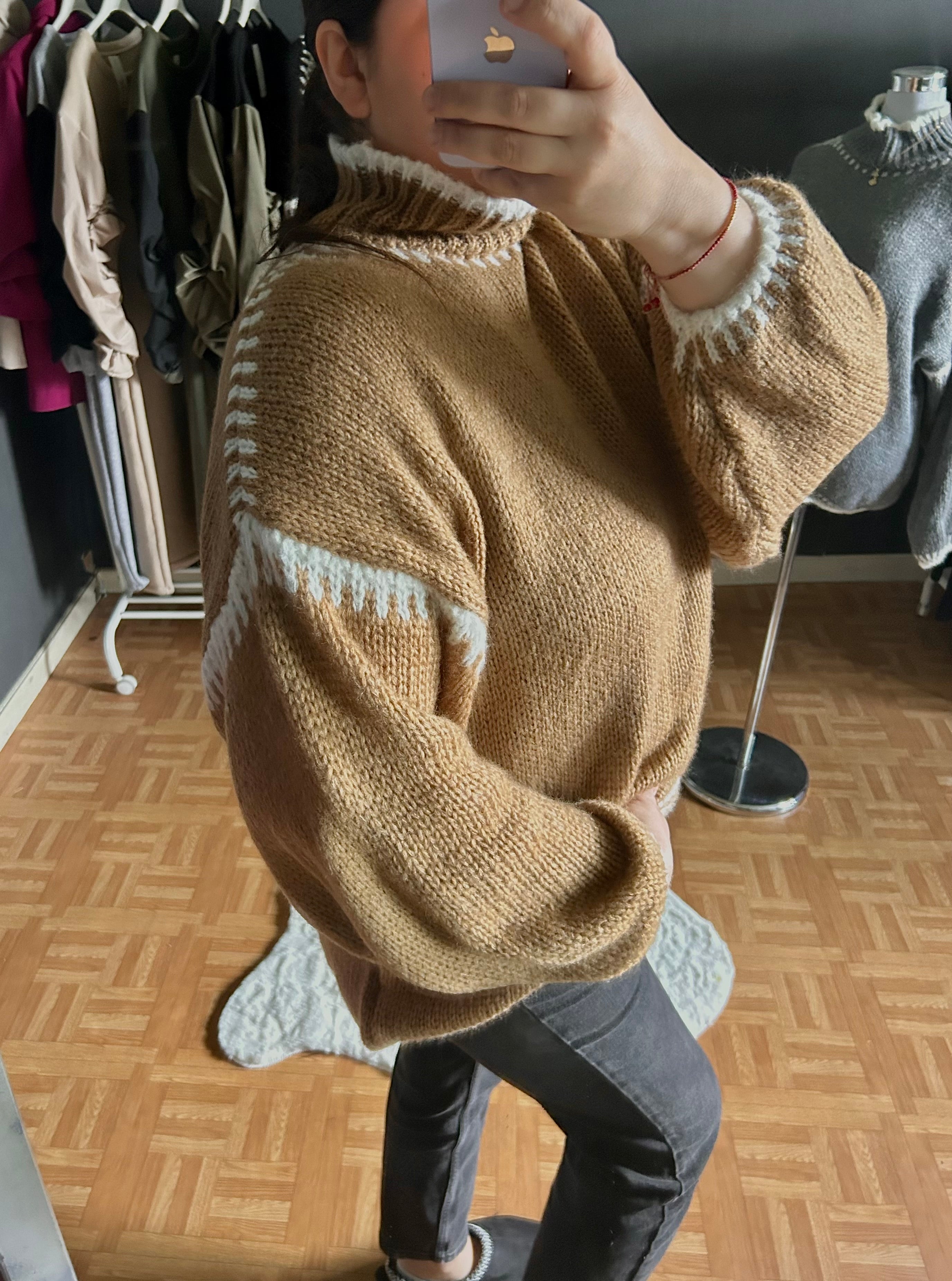 Pull col roulé camel